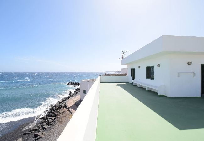 Casa en Arico - Las Eras - The house in front of the sea Casa en Arico - Las Eras - The house in front of the sea