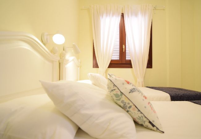 Terraced House in Punta del Hidalgo - La Mar Salá, Punta del Hidalgo Terraced House in Punta del Hidalgo - La Mar Salá, Punta del Hidalgo