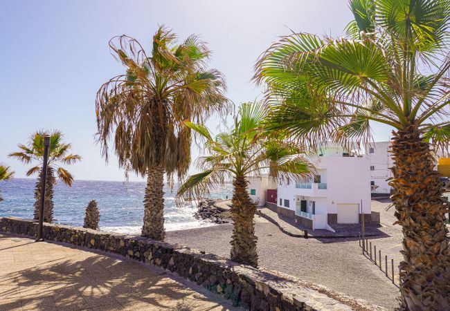 House in Arico - Las Eras - The house in front of the sea House in Arico - Las Eras - The house in front of the sea