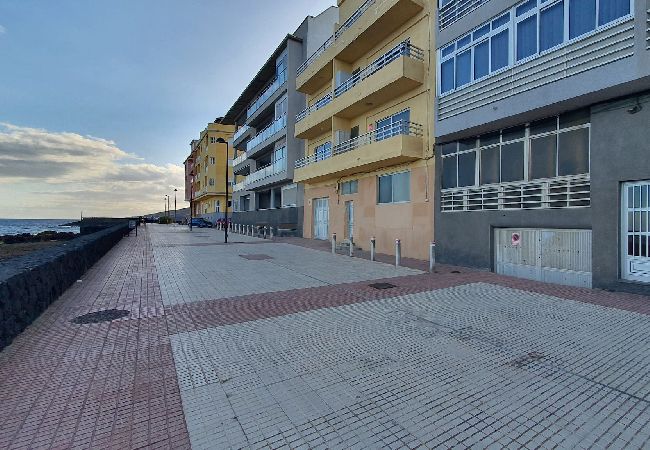Residence in Puertito de Güímar - Apartamento frente al mar (puertito 1) Residence in Puertito de Güímar - Apartamento frente al mar (puertito 1)