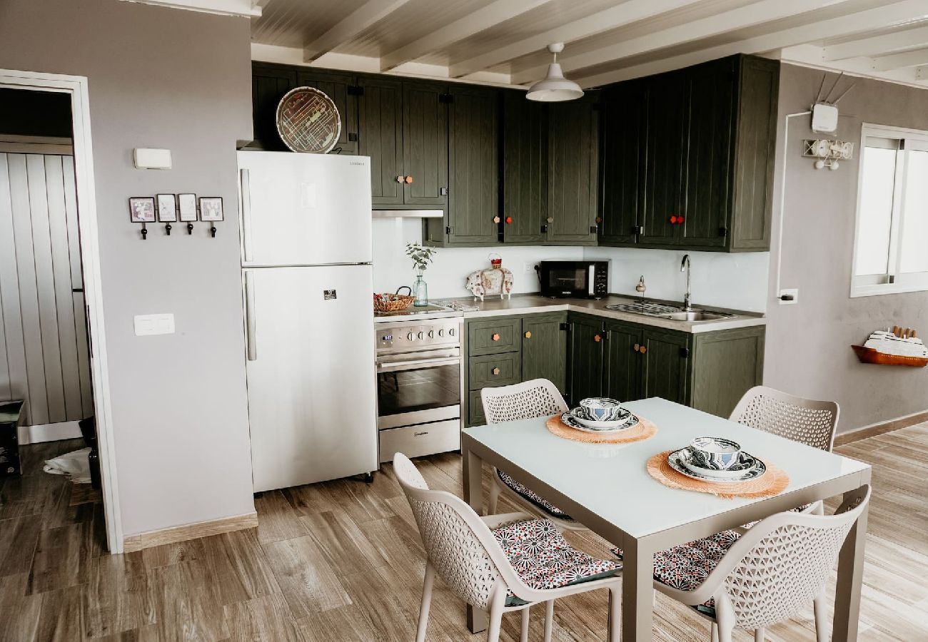 Apartment in Santa Cruz de Tenerife - Casa Lara, Las Maretas Apartment in Santa Cruz de Tenerife - Casa Lara, Las Maretas